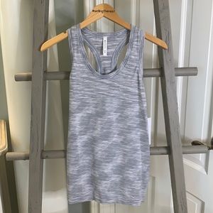 New Athleta woman’s shirt